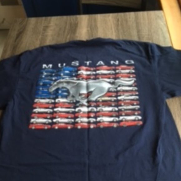 Schwarzes Ford Mustang Since 1964 T-Shirt aus Baumwolle in Größe XL